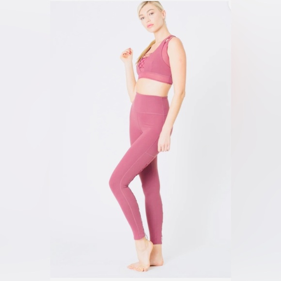 NWT SET, LEGGINGS AND SPORTS BRA - Picture 5 of 5